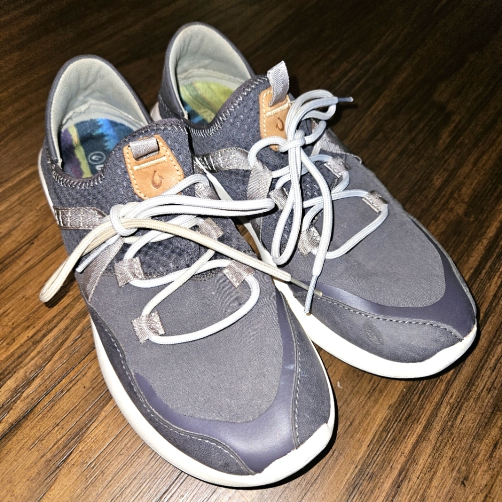 Olukai Golf Shoes Womens Size 9